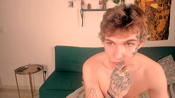 eva_sunshine_blue_eyes