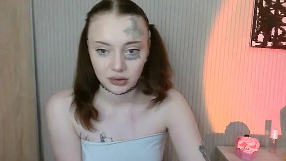 eva_sunshine_blue_eyes