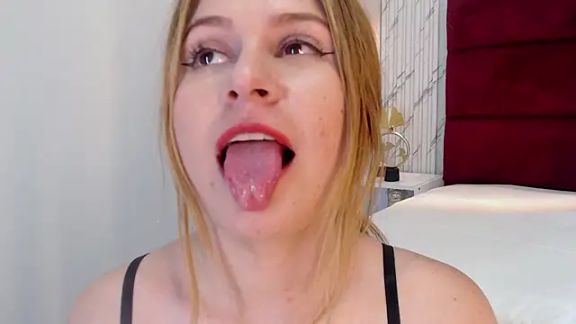 Emmaa_Blonde