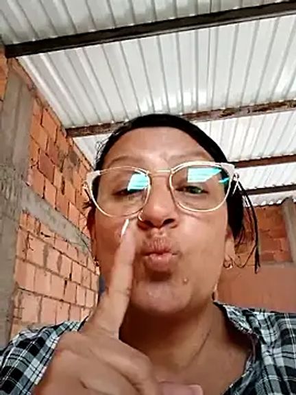 Victoria_Red01