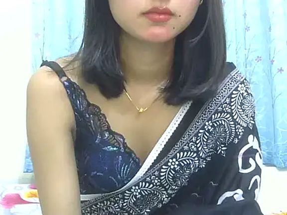 Maaaya_Pari