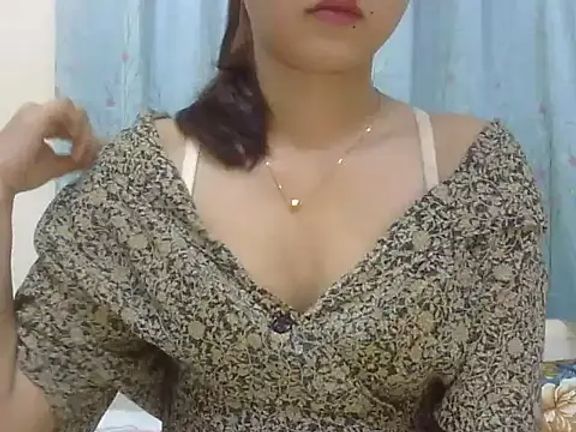 Maaaya_Pari