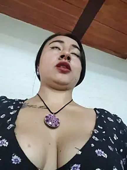 _Sarah-Office1