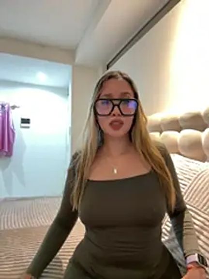 Mialunaxx