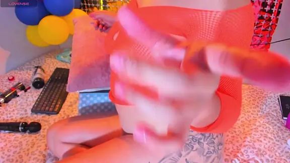 Violet_horny05