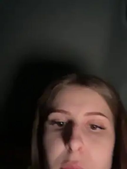 Lina_Away