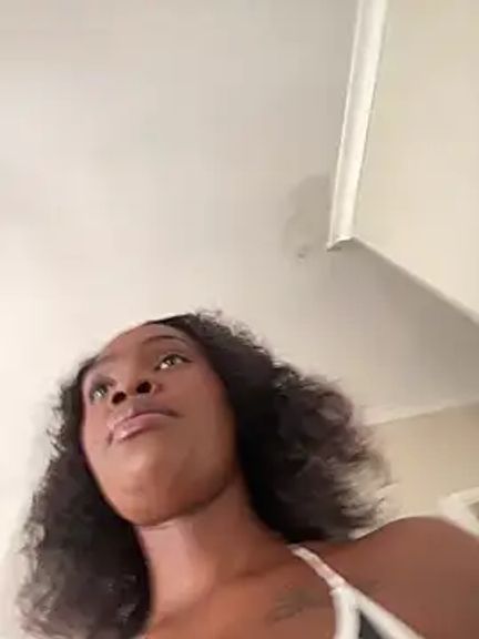 LuciousLips96