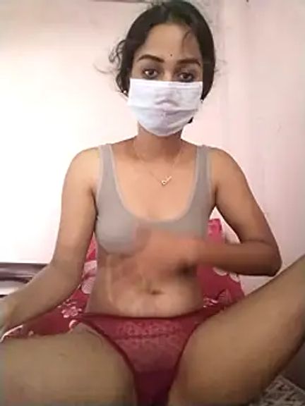 Cute-Janvi-5