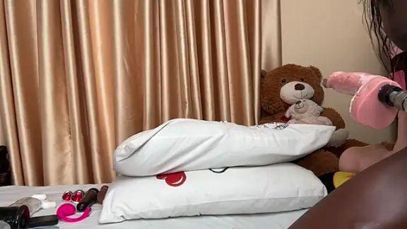 AudreySpanksFuck-