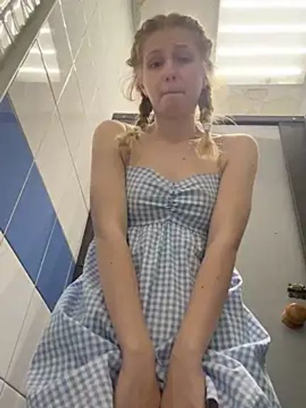 Julie_Cutie