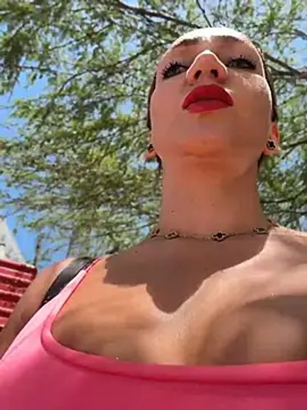 Nina_velvet01
