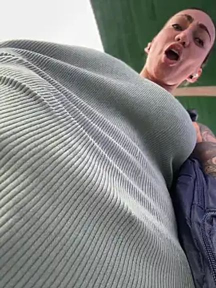 Nina_velvet01