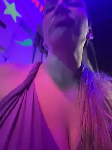 Nina_velvet01