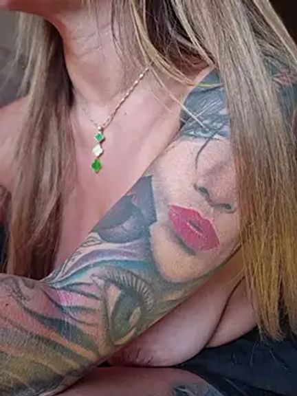 Nina_velvet01