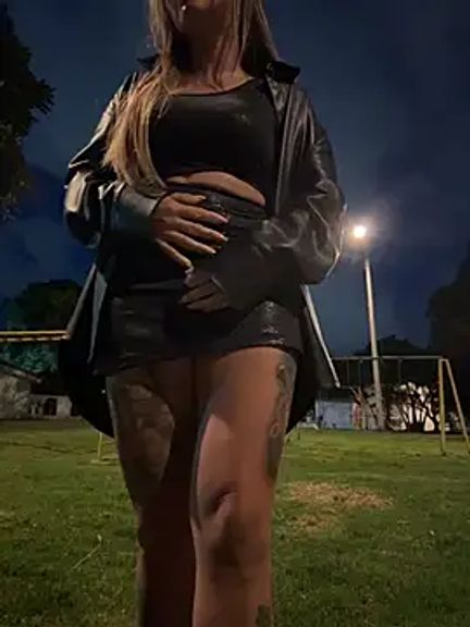 Nina_velvet01
