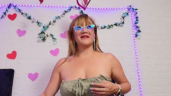 naomi_diamond_