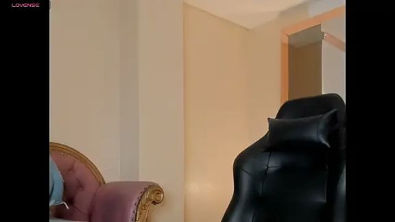 Megan_Bons