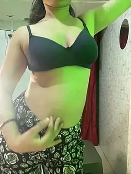 Pinky_hoti