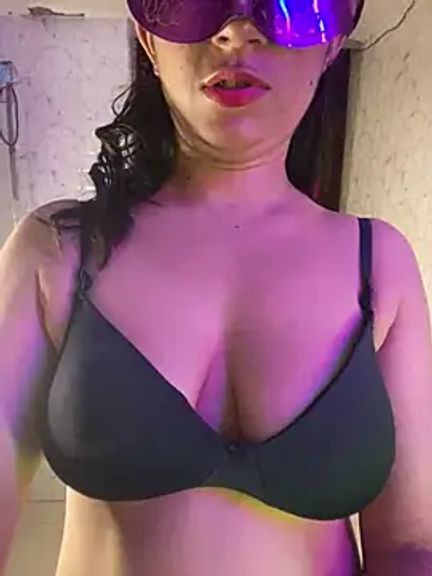 Pinky_hoti