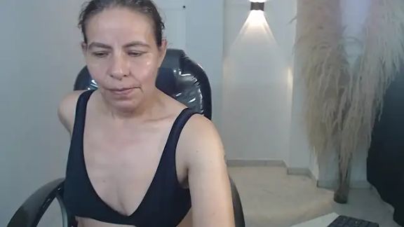 Milf_karlye