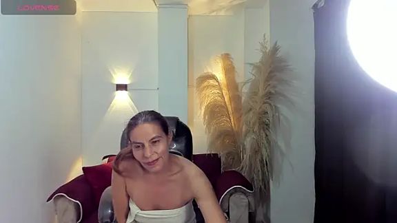 Milf_karlye