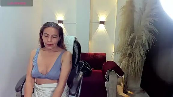 Milf_karlye