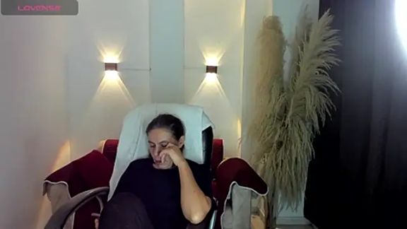 Milf_karlye