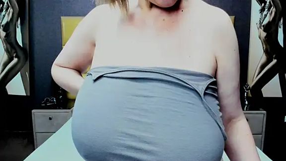 KiraLeila