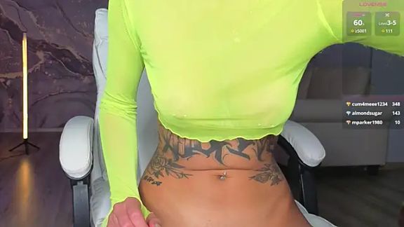 miss_long_legs