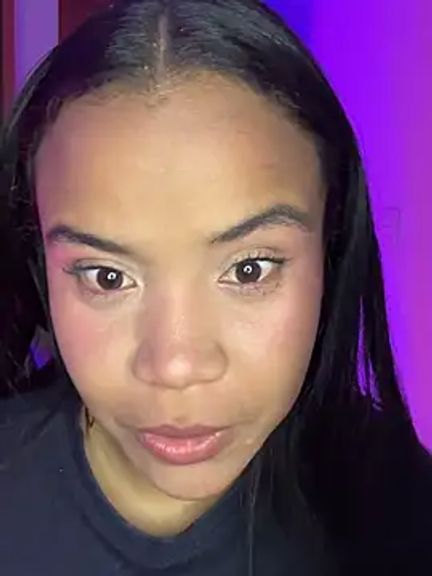 leila_22