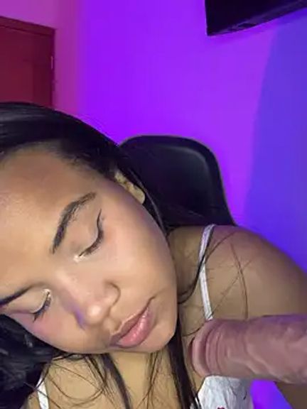leila_22