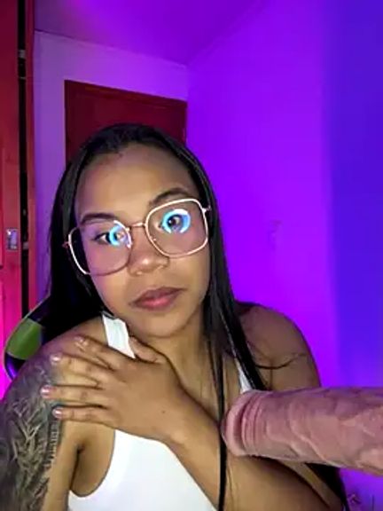 leila_22