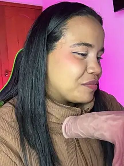 leila_22