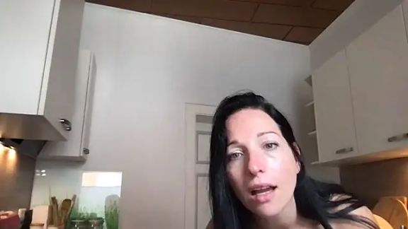 Viola_Beck