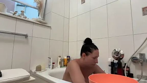 Viola_Beck