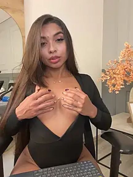 AnnyVega_