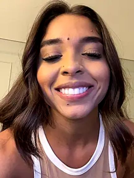 AnnyVega_