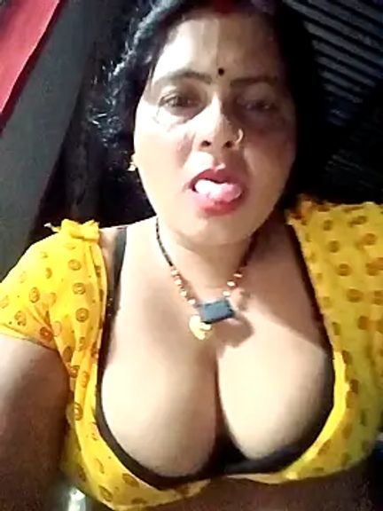 Hot_komal1