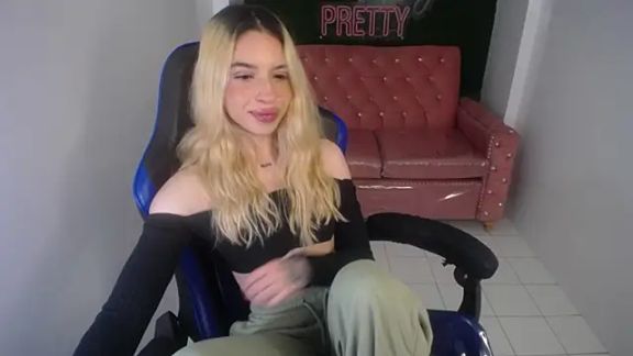 Alina_Lee_t