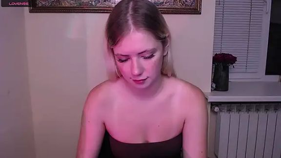 AliceHotty_
