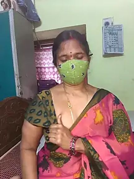 hotladyIndian1