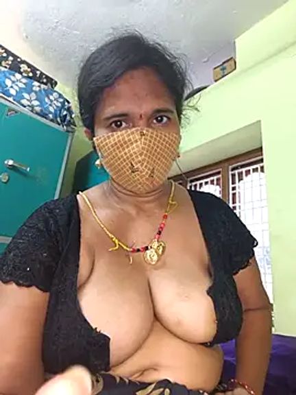hotladyIndian1