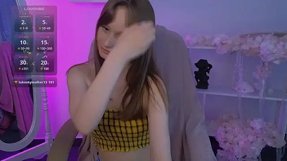 Lara_Vest