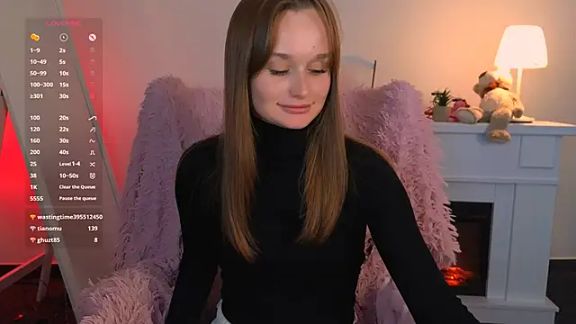 Lara_Vest