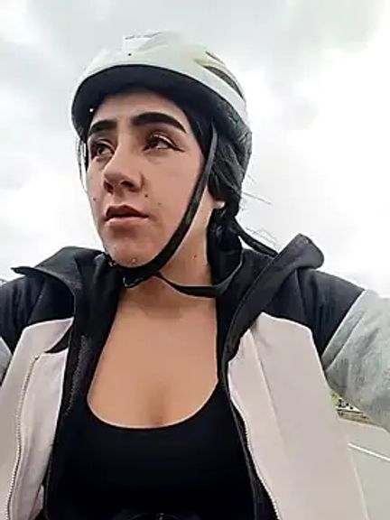 CAROLINE__07