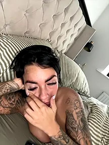 BELLABLACKXUK
