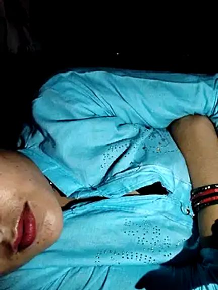 Hot_nena