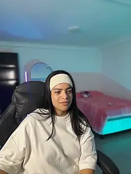 JuanitaMore01