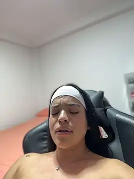 JuanitaMore01