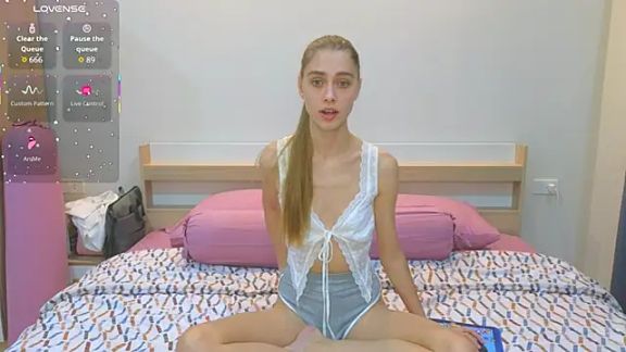 Mila_Skylar